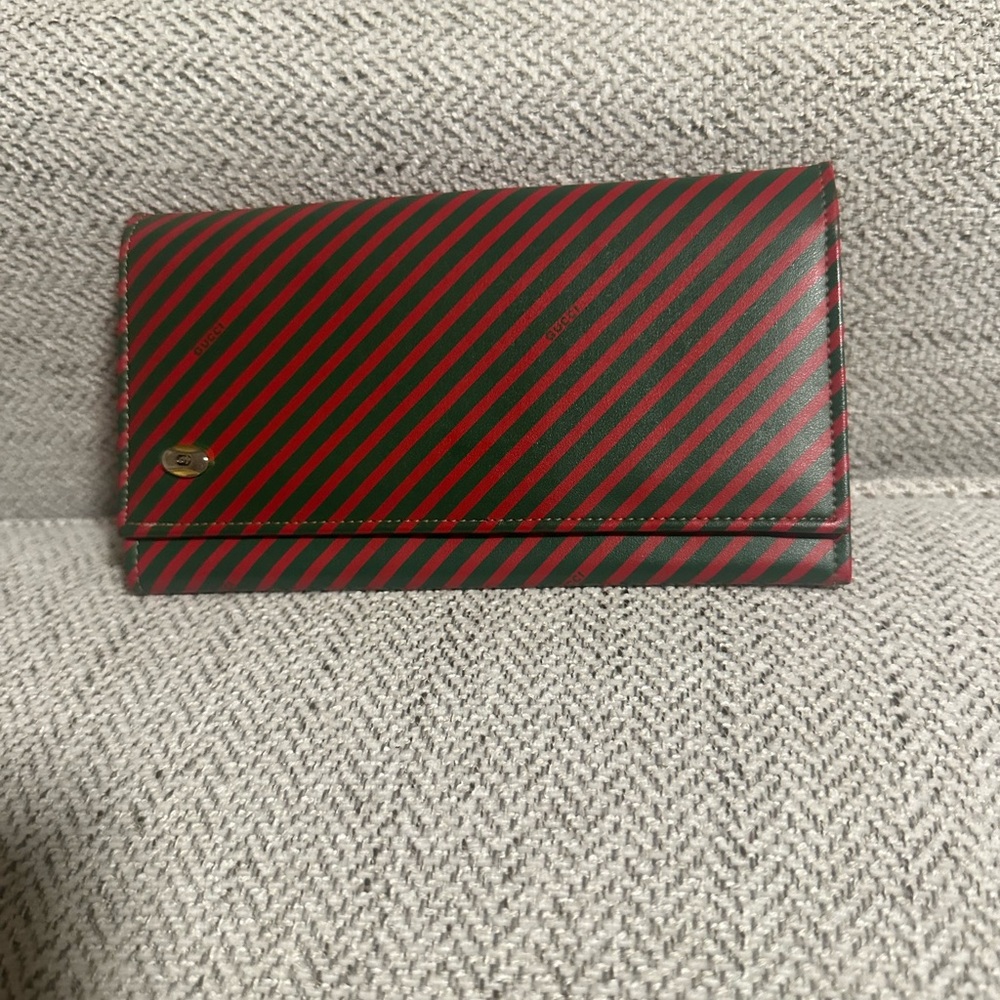 Vintage Gucci Red and Green Striped Wallet